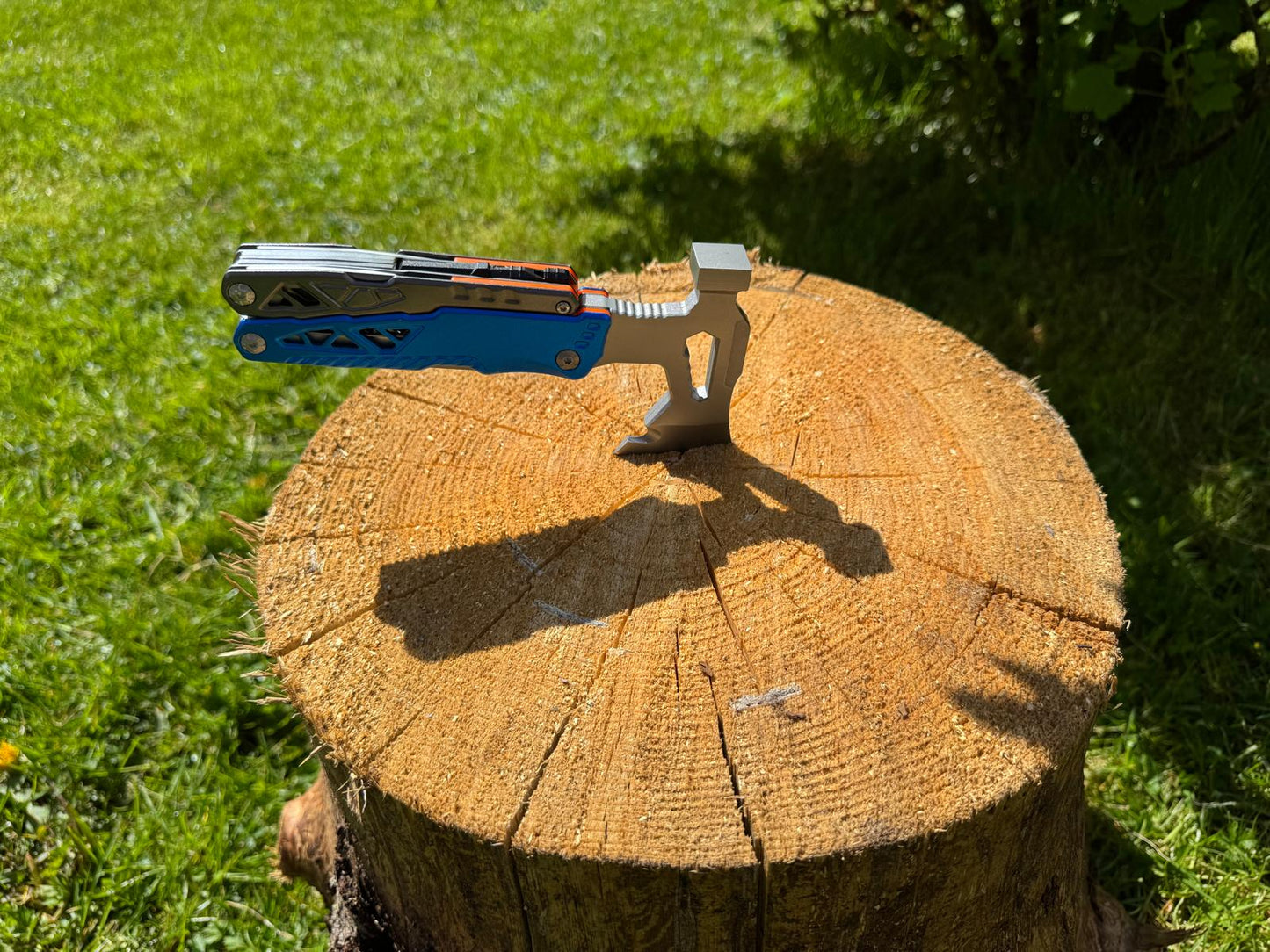 All-in-One Tactical Camping Multitool